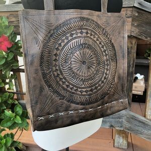 Like new leather tote.